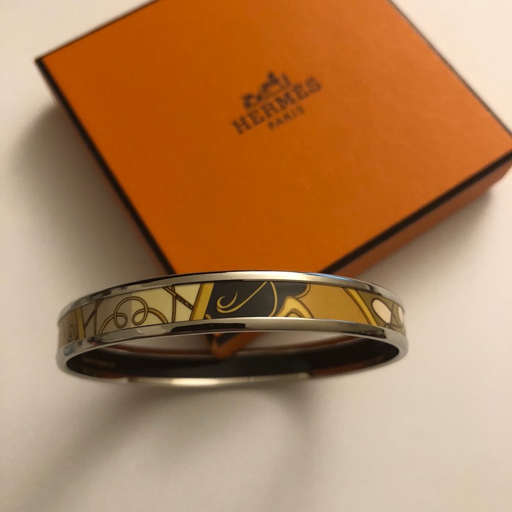 NWOT- Hermès Thin Bangle Bracelet